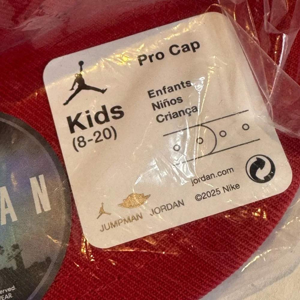 Jordan Kids/Adult Red Pro Cap - Picture 2 of 6